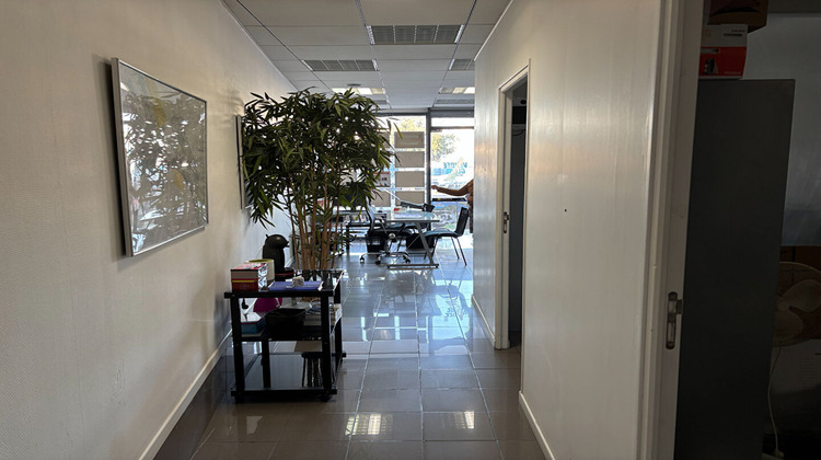 Ma-Cabane - Location Local commercial Sables d'Olonne, 63 m²