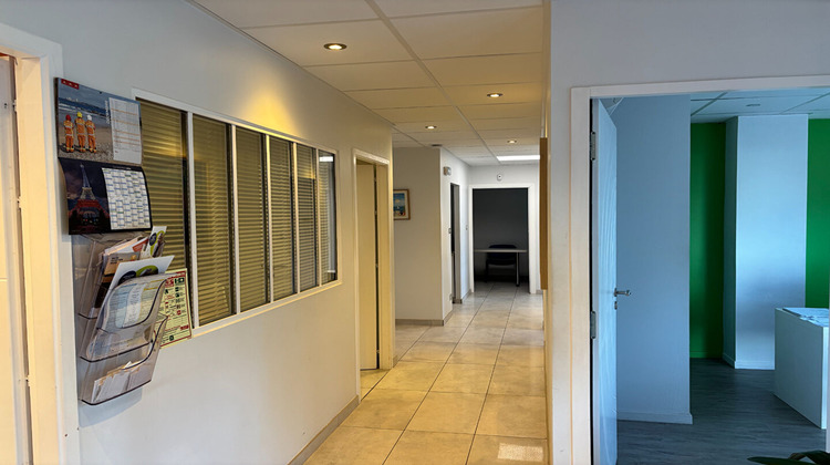 Ma-Cabane - Location Local commercial Sables d'Olonne, 90 m²