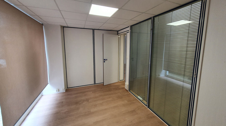 Ma-Cabane - Location Local commercial Sables d'Olonne, 95 m²