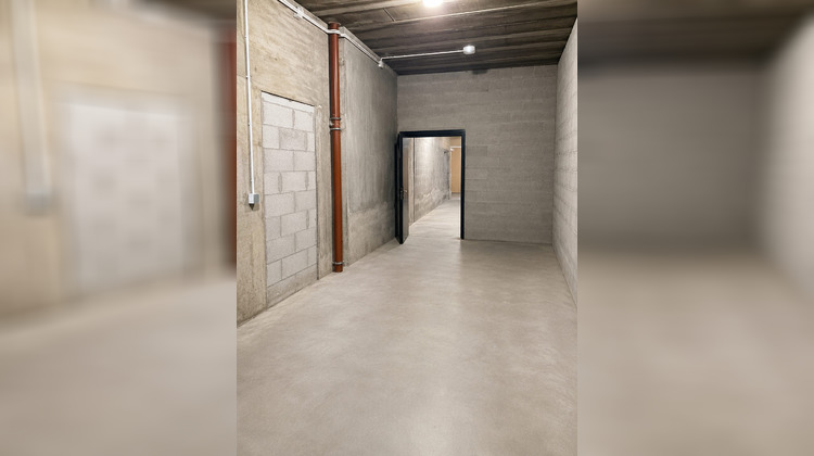 Ma-Cabane - Location Local commercial Sain-Bel, 75 m²