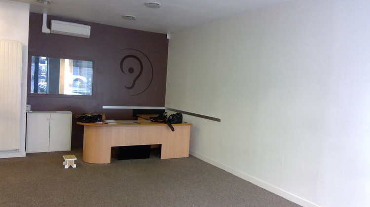 Ma-Cabane - Location Local commercial Saint-Étienne, 84 m²