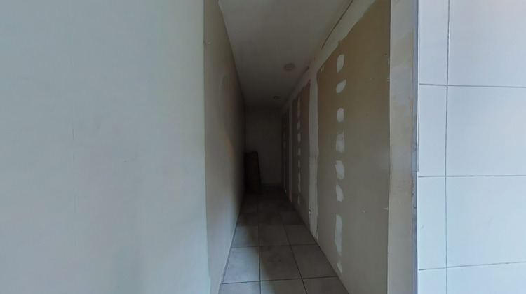 Ma-Cabane - Location Local commercial Saint-Étienne, 43 m²