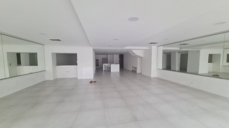 Ma-Cabane - Location Local commercial Saint-Étienne, 137 m²
