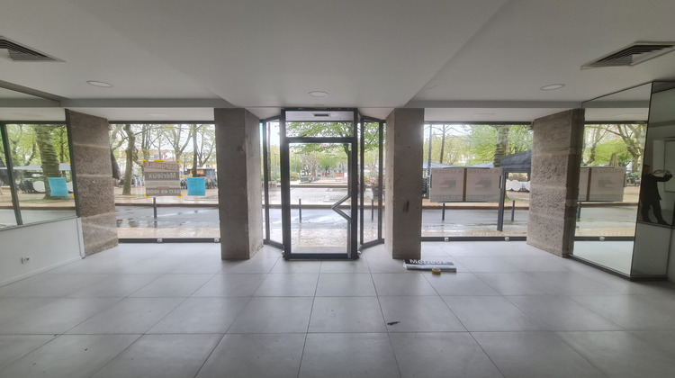 Ma-Cabane - Location Local commercial Saint-Étienne, 137 m²