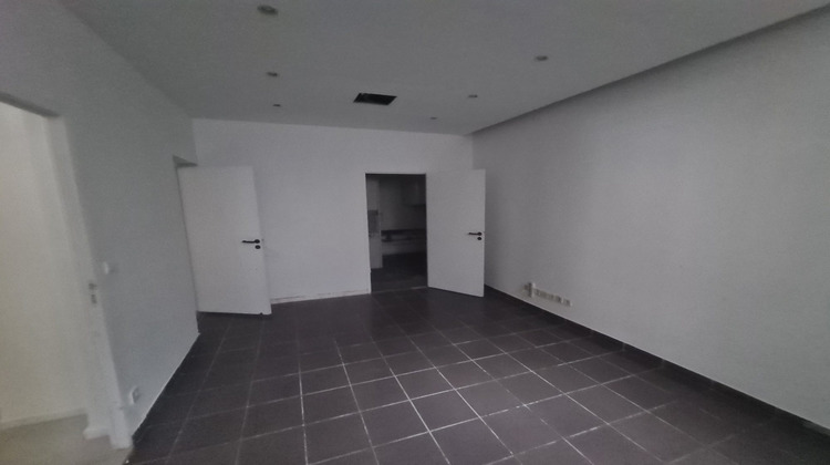 Ma-Cabane - Location Local commercial Saint-Étienne, 137 m²