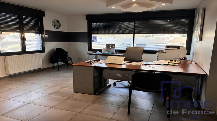 Ma-Cabane - Location Local commercial Saint-Étienne, 324 m²