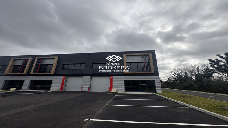 Ma-Cabane - Location Local commercial Saint-Étienne-de-Montluc, 4830 m²