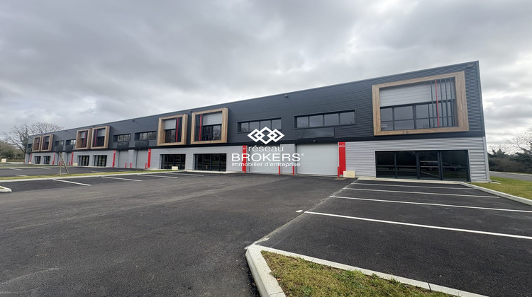 Ma-Cabane - Location Local commercial Saint-Étienne-de-Montluc, 4830 m²