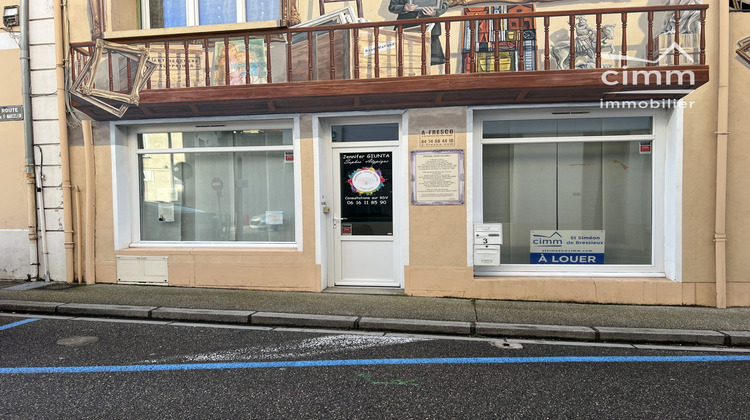 Ma-Cabane - Location Local commercial Saint-Étienne-de-Saint-Geoirs, 52 m²