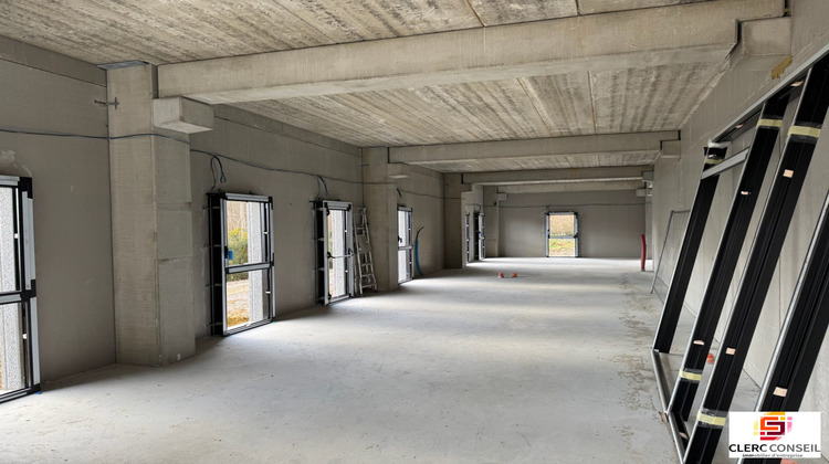 Ma-Cabane - Location Local commercial Saint-Étienne-du-Rouvray, 900 m²