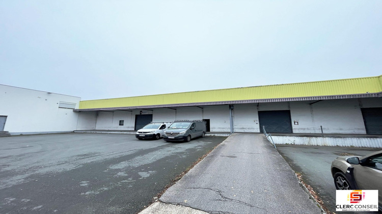 Ma-Cabane - Location Local commercial Saint-Étienne-du-Rouvray, 2080 m²