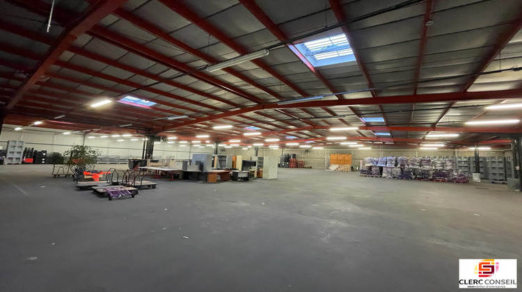 Ma-Cabane - Location Local commercial Saint-Étienne-du-Rouvray, 2080 m²