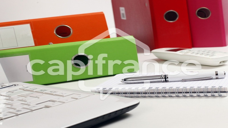 Ma-Cabane - Location Local commercial SAINT AGREVE, 140 m²