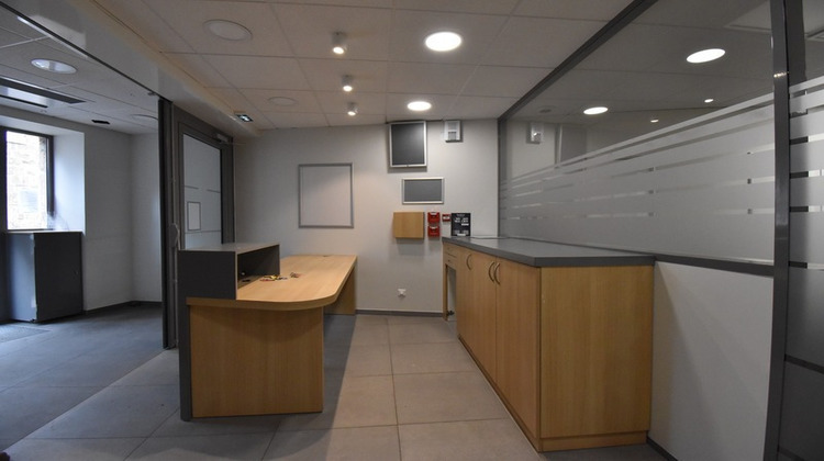 Ma-Cabane - Location Local commercial SAINT AGREVE, 140 m²