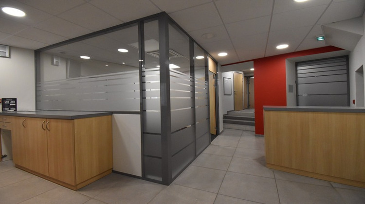 Ma-Cabane - Location Local commercial SAINT AGREVE, 140 m²