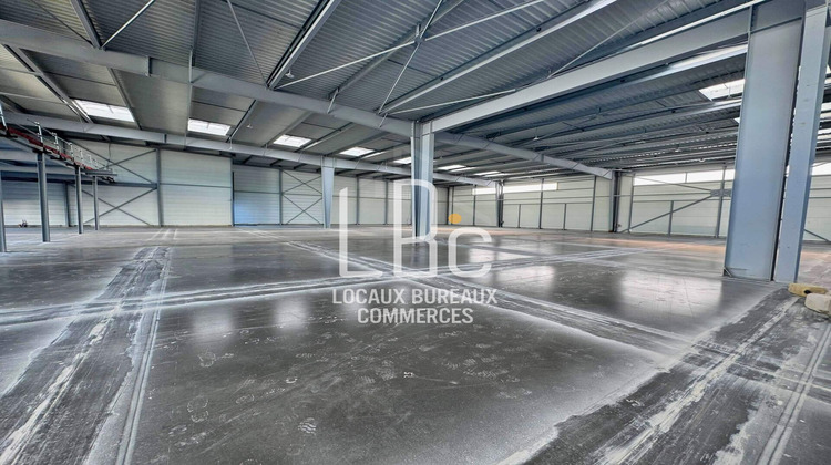 Ma-Cabane - Location Local commercial Saint-Aignan-Grandlieu, 1052 m²