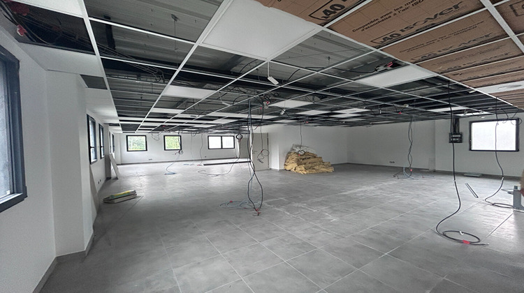 Ma-Cabane - Location Local commercial SAINT-AIGNAN-GRANDLIEU, 177 m²