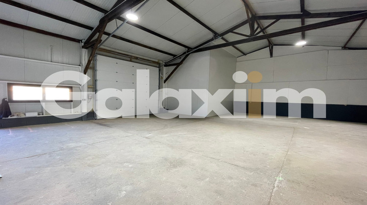 Ma-Cabane - Location Local commercial Saint-Armel, 250 m²