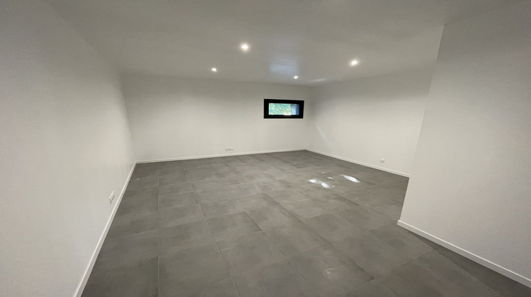 Ma-Cabane - Location Local commercial Saint-Armel, 250 m²