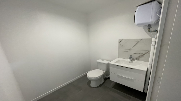 Ma-Cabane - Location Local commercial Saint-Armel, 250 m²