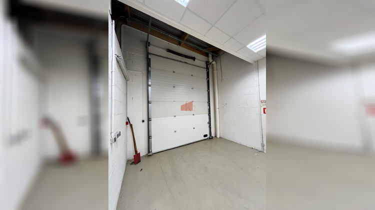 Ma-Cabane - Location Local commercial Saint-Aubin-du-Cormier, 240 m²