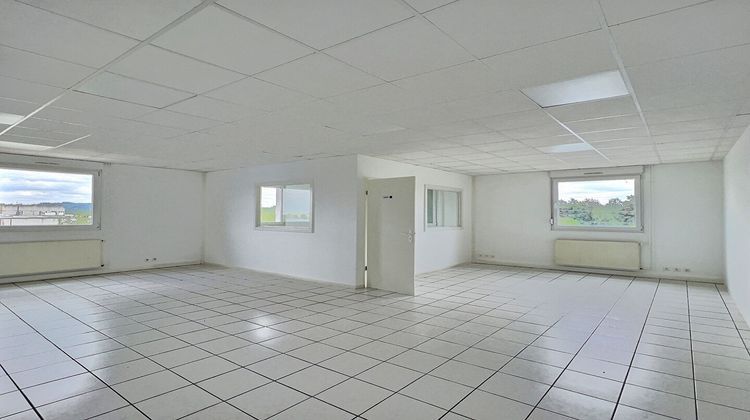 Ma-Cabane - Location Local commercial SAINT-AVOLD, 432 m²