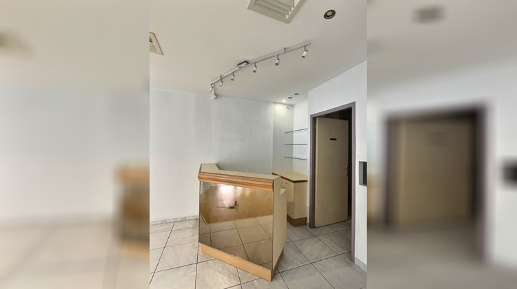 Ma-Cabane - Location Local commercial SAINT-AVOLD, 93 m²