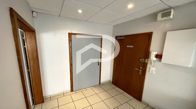 Ma-Cabane - Location Local commercial SAINT-AVOLD, 50 m²