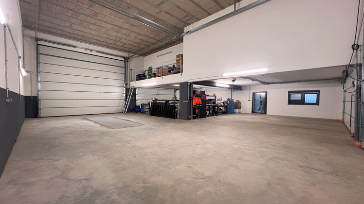 Ma-Cabane - Location Local commercial SAINT-AVOLD, 163 m²