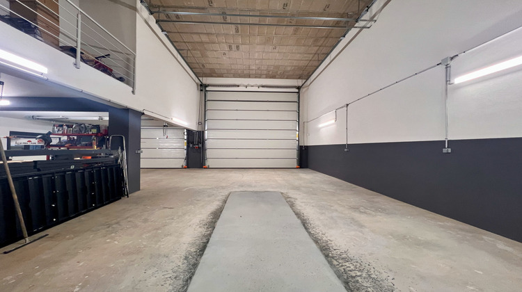 Ma-Cabane - Location Local commercial SAINT-AVOLD, 163 m²