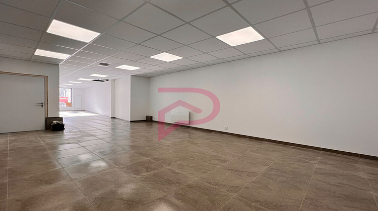 Ma-Cabane - Location Local commercial SAINT-AVOLD, 71 m²