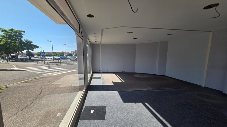 Ma-Cabane - Location Local commercial SAINT-AVOLD, 57 m²