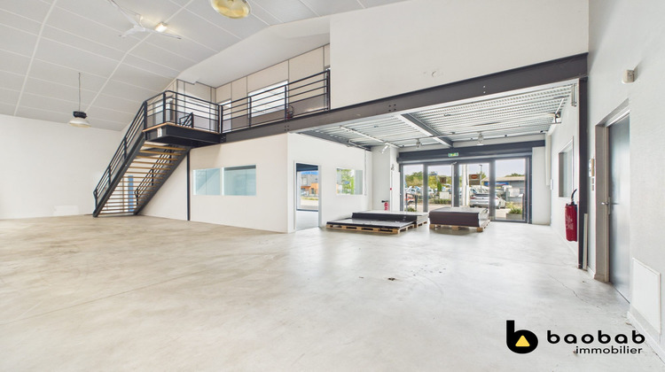 Ma-Cabane - Location Local commercial Saint-Baldoph, 575 m²