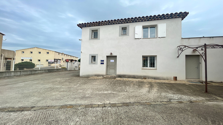 Ma-Cabane - Location Local commercial SAINT-CANNAT, 95 m²