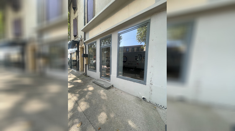 Ma-Cabane - Location Local commercial SAINT-CANNAT, 45 m²