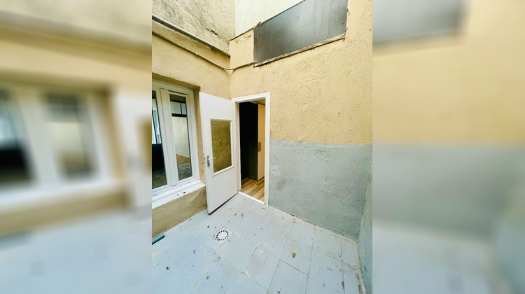 Ma-Cabane - Location Local commercial SAINT-CANNAT, 45 m²