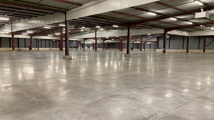 Ma-Cabane - Location Local commercial SAINT-CHAMOND, 8440 m²