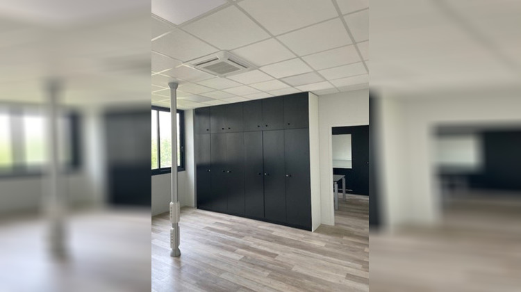 Ma-Cabane - Location Local commercial SAINT-CHAMOND, 72 m²