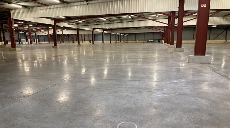 Ma-Cabane - Location Local commercial SAINT-CHAMOND, 7830 m²
