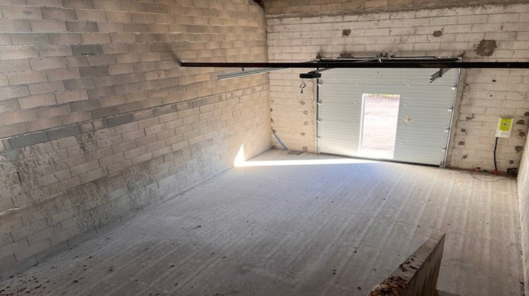 Ma-Cabane - Location Local commercial SAINT CHERON, 185 m²