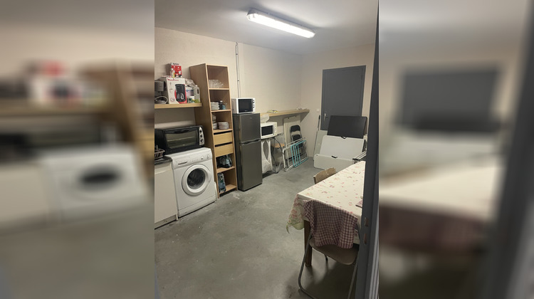 Ma-Cabane - Location Local commercial Saint-Contest, 250 m²