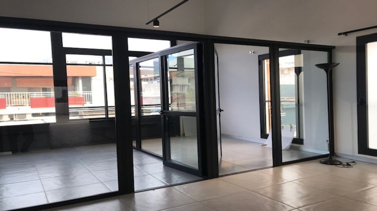 Ma-Cabane - Location Local commercial Saint-Denis, 120 m²