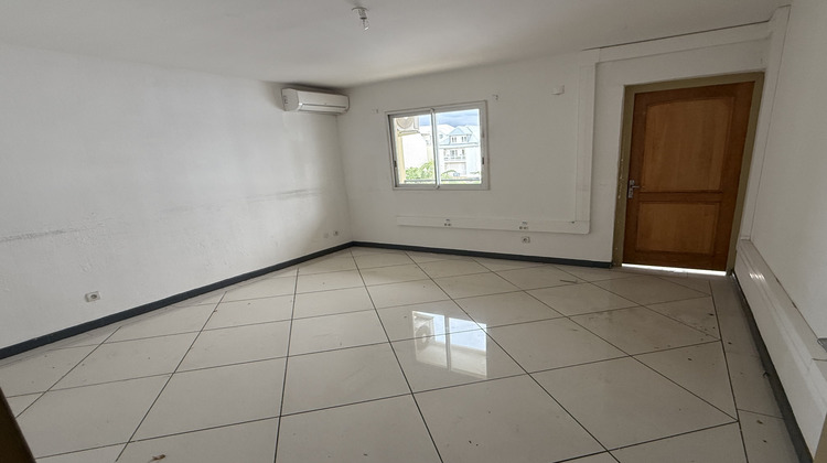 Ma-Cabane - Location Local commercial Saint-Denis, 77 m²