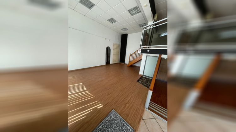 Ma-Cabane - Location Local commercial Saint-Denis, 110 m²