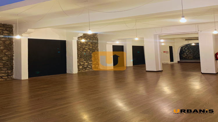 Ma-Cabane - Location Local commercial Saint-Denis, 200 m²