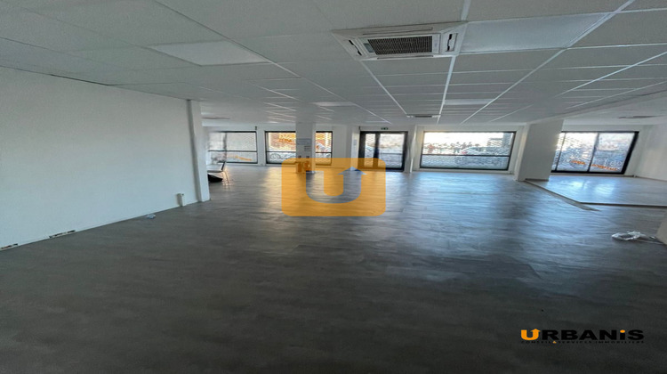 Ma-Cabane - Location Local commercial Saint-Denis, 157 m²