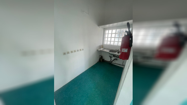 Ma-Cabane - Location Local commercial Saint-Denis, 25 m²