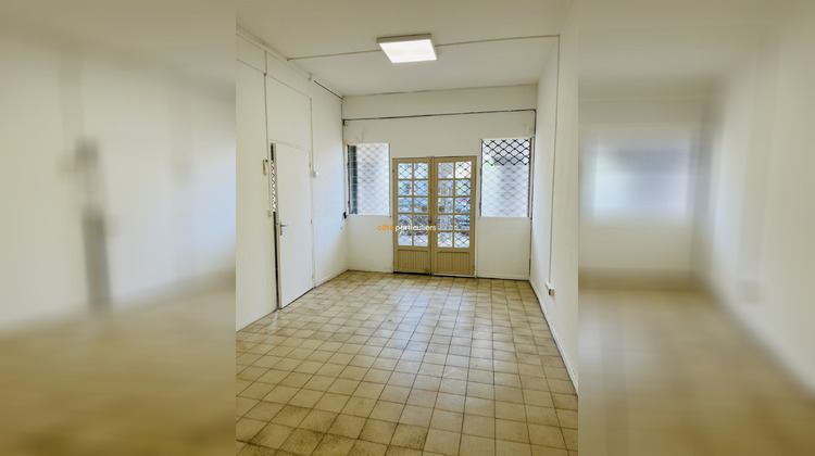 Ma-Cabane - Location Local commercial Saint Denis Camelias, 70 m²