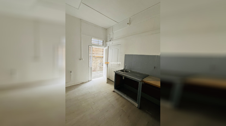 Ma-Cabane - Location Local commercial Saint Denis Camelias, 70 m²