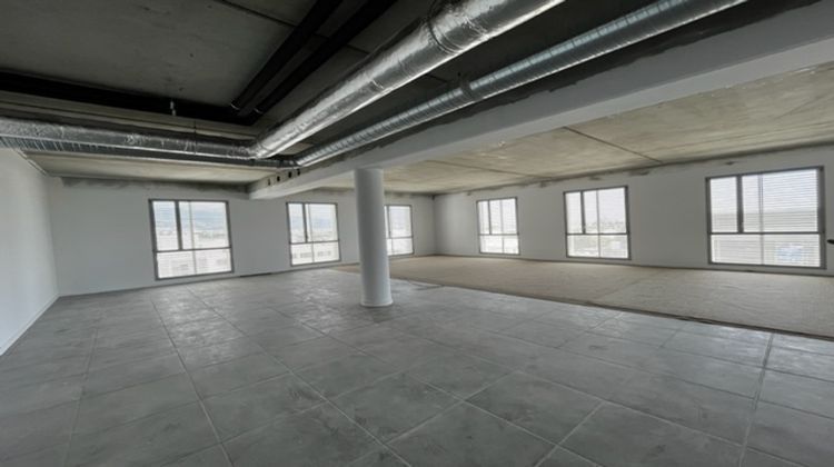 Ma-Cabane - Location Local commercial Saint Denis Chaudron, 380 m²